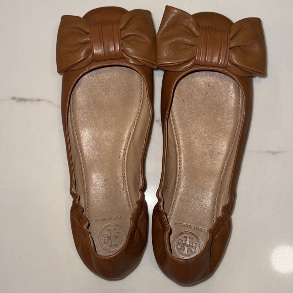 Tory Burch Women's Tan Bow Flats